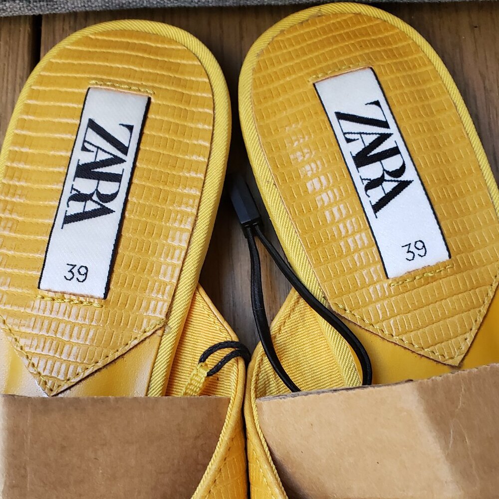 Zara Yellow Pointed Toe Mule Clogs - Picture 4 of 8